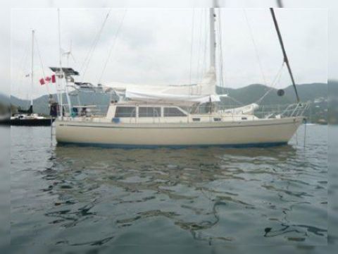 Ted Brewer Three Seas Pilot House 40