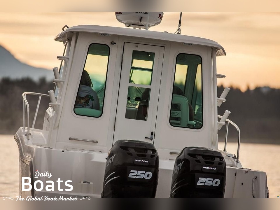 Boston Whaler 285 Conquest Pilothouse for sale. View price, photos and