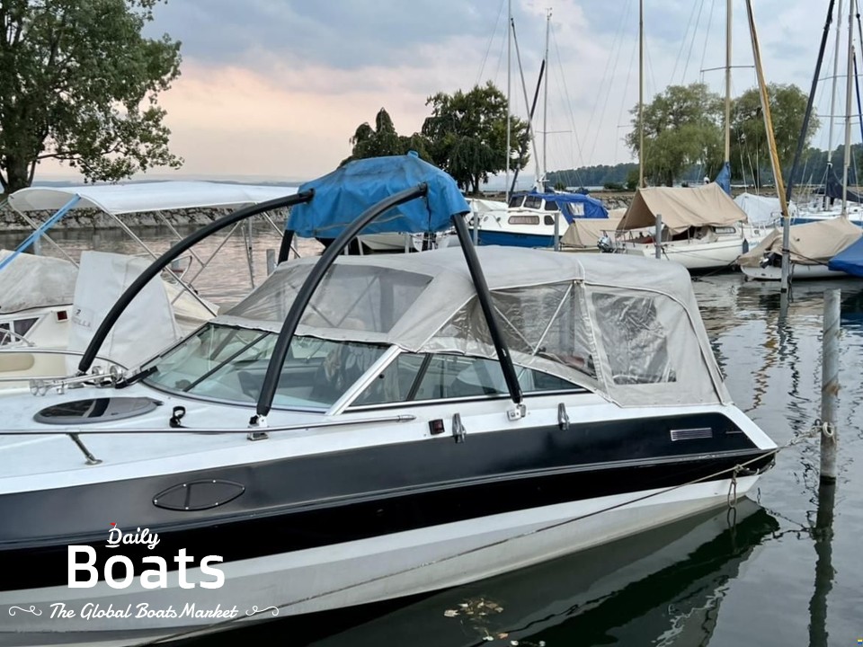 1989 Four Winns Sundowner 205 for sale. View price, photos and Buy 1989