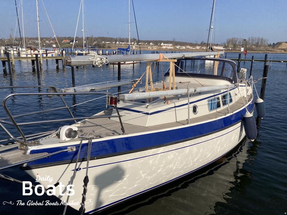 compass 31 sailboat review