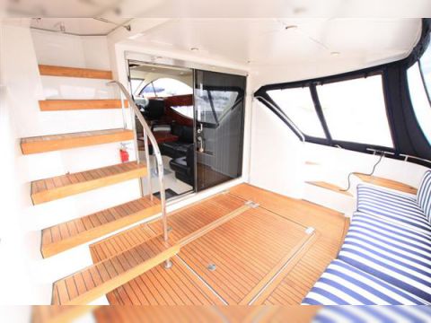 2005 Fairline Phantom 46