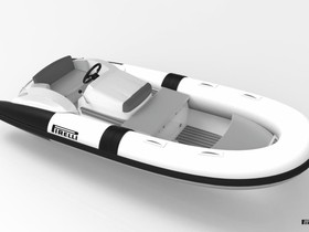 2021 PIRELLI Speedboats J33