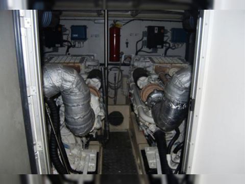 2002 Princess V65