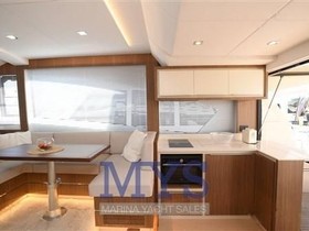 Cayman Yachts F520 for sale