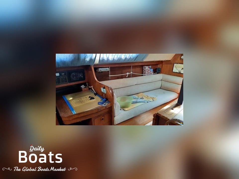 1987 Moody 28 Twin Keel for sale. View price, photos and Buy 1987 Moody