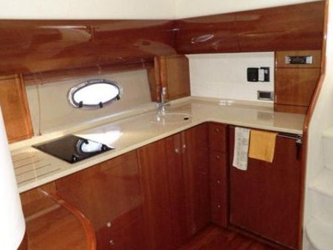 2006 Princess V48