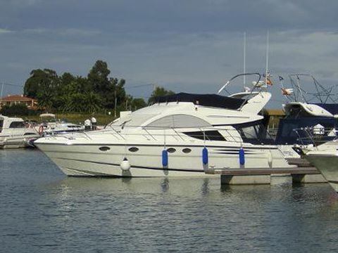 2002 Fairline Phantom 43