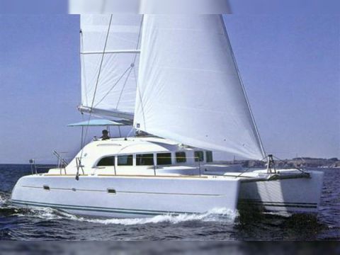 Osta 2002 Lagoon 380