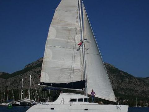 2002 Lagoon 380 myytävänä