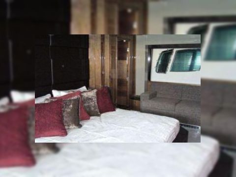 2009 Sunseeker Predator 84