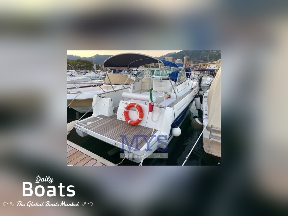 2002 Bénéteau Ombrine 800 for sale. View price, photos and Buy 2002