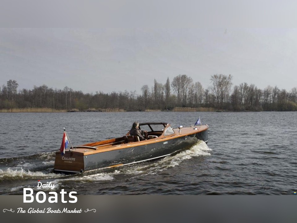  Runabout