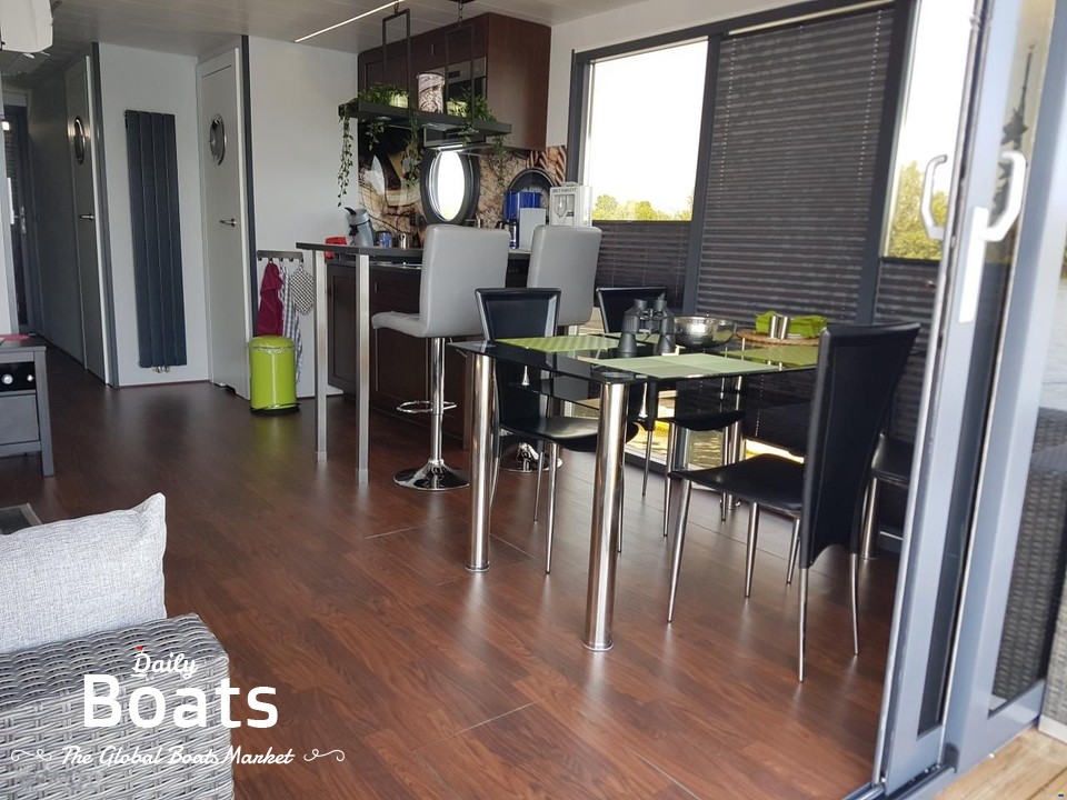 La Mare Houseboats Apartboat Xl for sale. View price, photos and Buy La