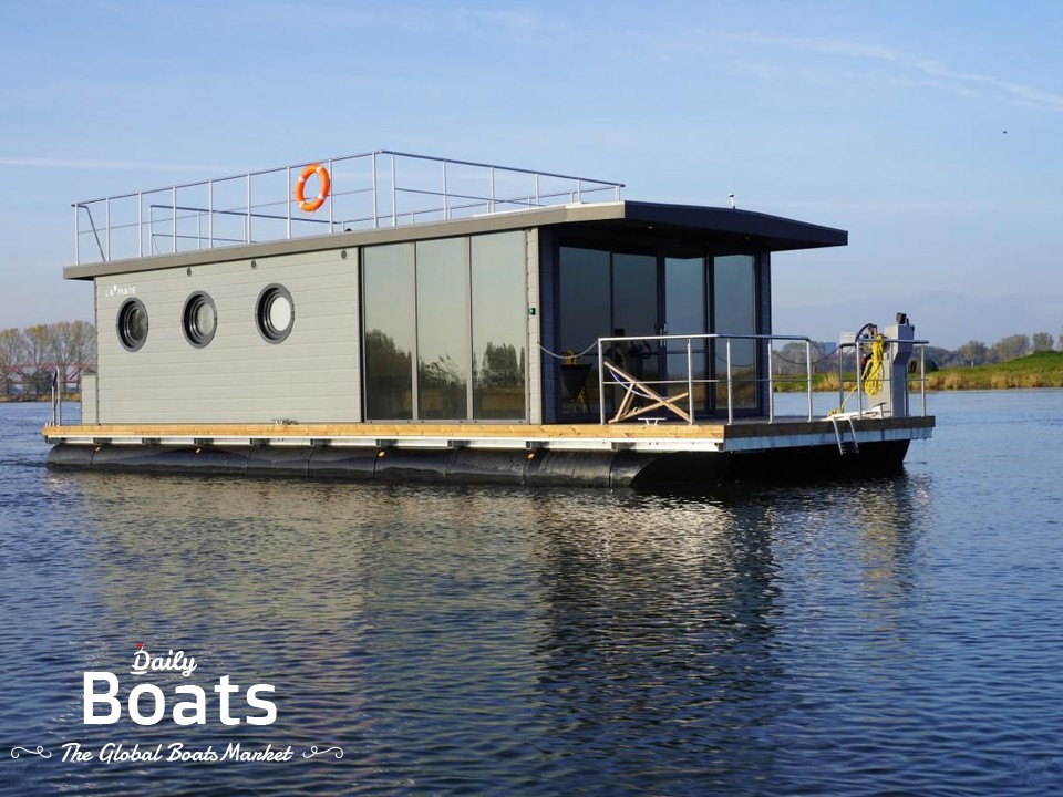 La Mare Houseboats Apartboat Xl for sale. View price, photos and Buy La