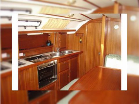 1995 Bavaria 35