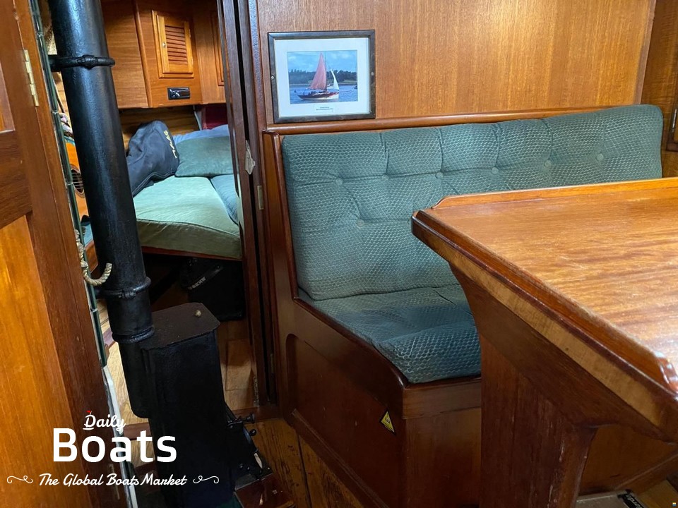 1999 Custom Essex Smack Yacht 29 for sale. View price, photos and Buy