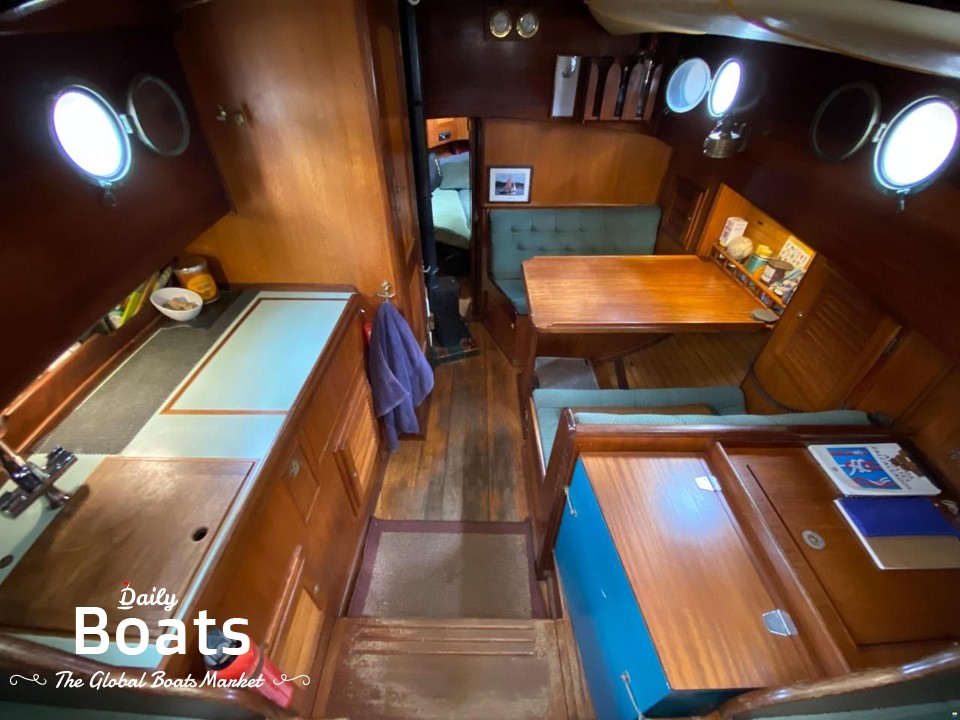 1999 Custom Essex Smack Yacht 29 for sale. View price, photos and Buy