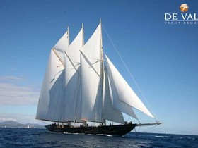 Van Der Graaf Classic Schooner