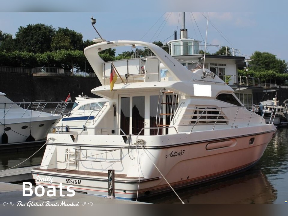 1994 Astor 37 Sedan Fly for sale. View price, photos and Buy 1994 Astor