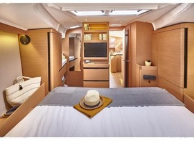 2022 Jeanneau Sun Odyssey 490