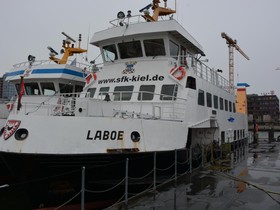  Fahrgastschiff Laboe (300 Personen)