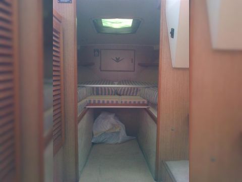 1989 Bertram 28