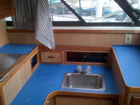 1989 Bertram 28