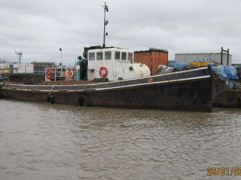 1940 65Ft Thames Tug à vendre