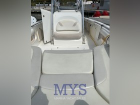 2005 Boston Whaler 320 Outrage