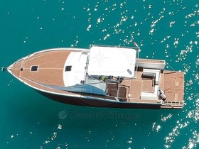 V Yacht V40