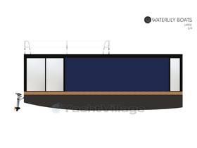 Waterlily Large Houseboat