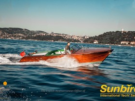 Buy 2021 Custom Classic Boat Hera 30