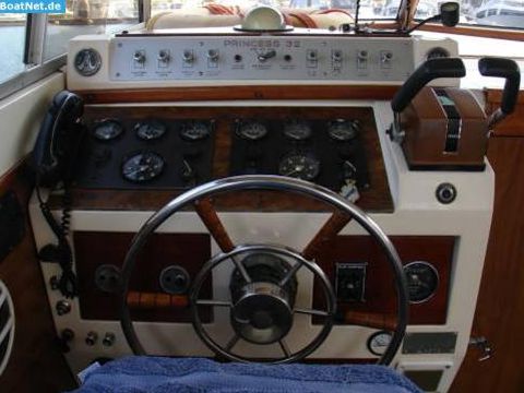 1978 Princess 32 for sale