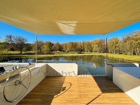 2022 Mx4 Houseboat Moat for sale