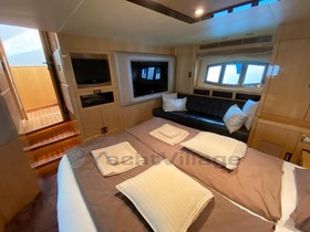 2010 Majesty Yachts / Gulf Craft Majestic 56 na prodej