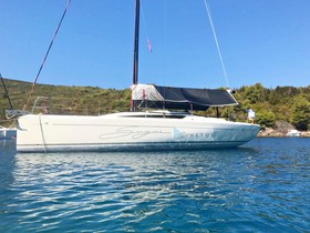 Kjøpe 2016 Italia Yachts 9.98 Fuoriserie