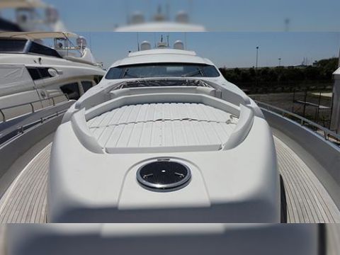 2007 Pershing 90