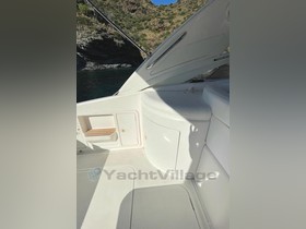 1997 Princess Yachts V40