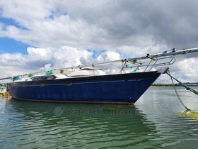 Oyster Marine 49