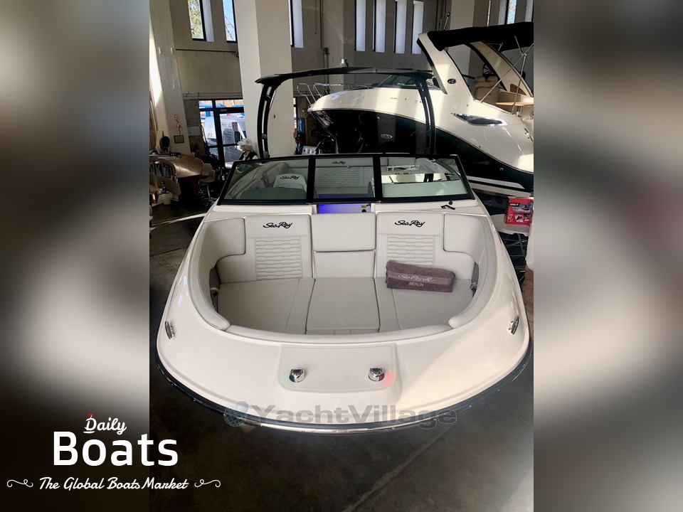 2021 Sea Ray Boats 230 Outboard for sale. View price, photos and Buy