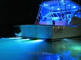 2010 Cabo 36 Express на продаж