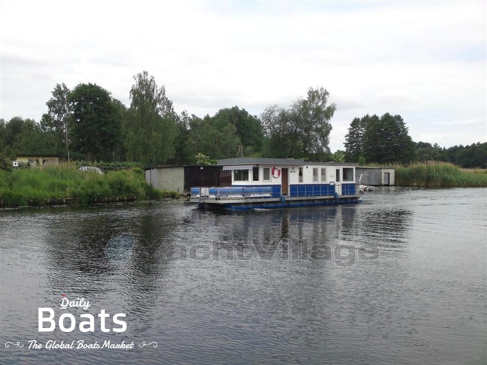 2002 Triamaran Hausboot