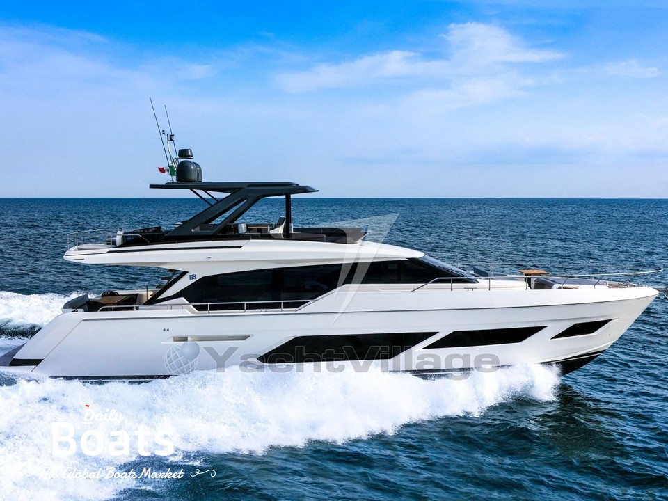 2023 Ferretti 720