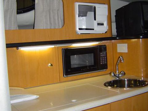 2001 Regal 2960 Commodore til salgs