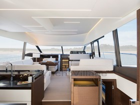 2022 Prestige Yachts 520 Fly