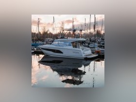 Купить 2021 Prestige Yachts 420 Fly