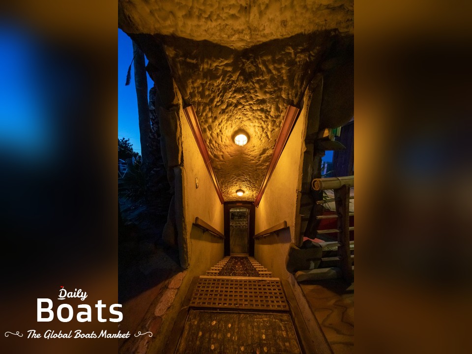 1980 Custom Forbes Island for sale. View price, photos and Buy 1980