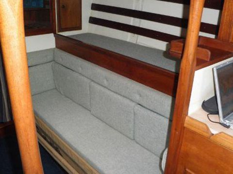 Buy 1987 Saga 40