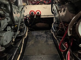 1990 Tollycraft 44 Cockpit Motor Yacht