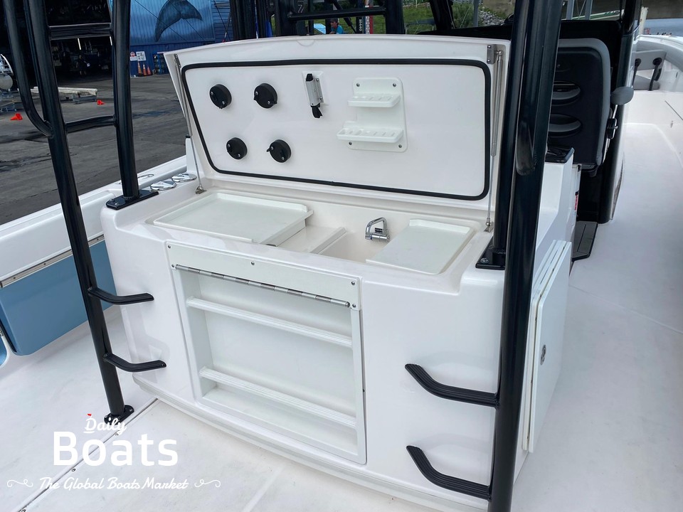 2017 Everglades 435 Center Console for sale View price photos and Buy